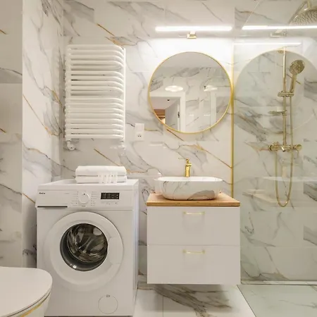 Manufaktura Centrum *