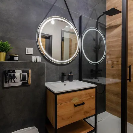 Manufaktura Centrum 우치